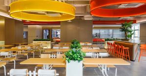 Mobiliário JE × Cantina do Pessoal | Sol acompanha o ano todo